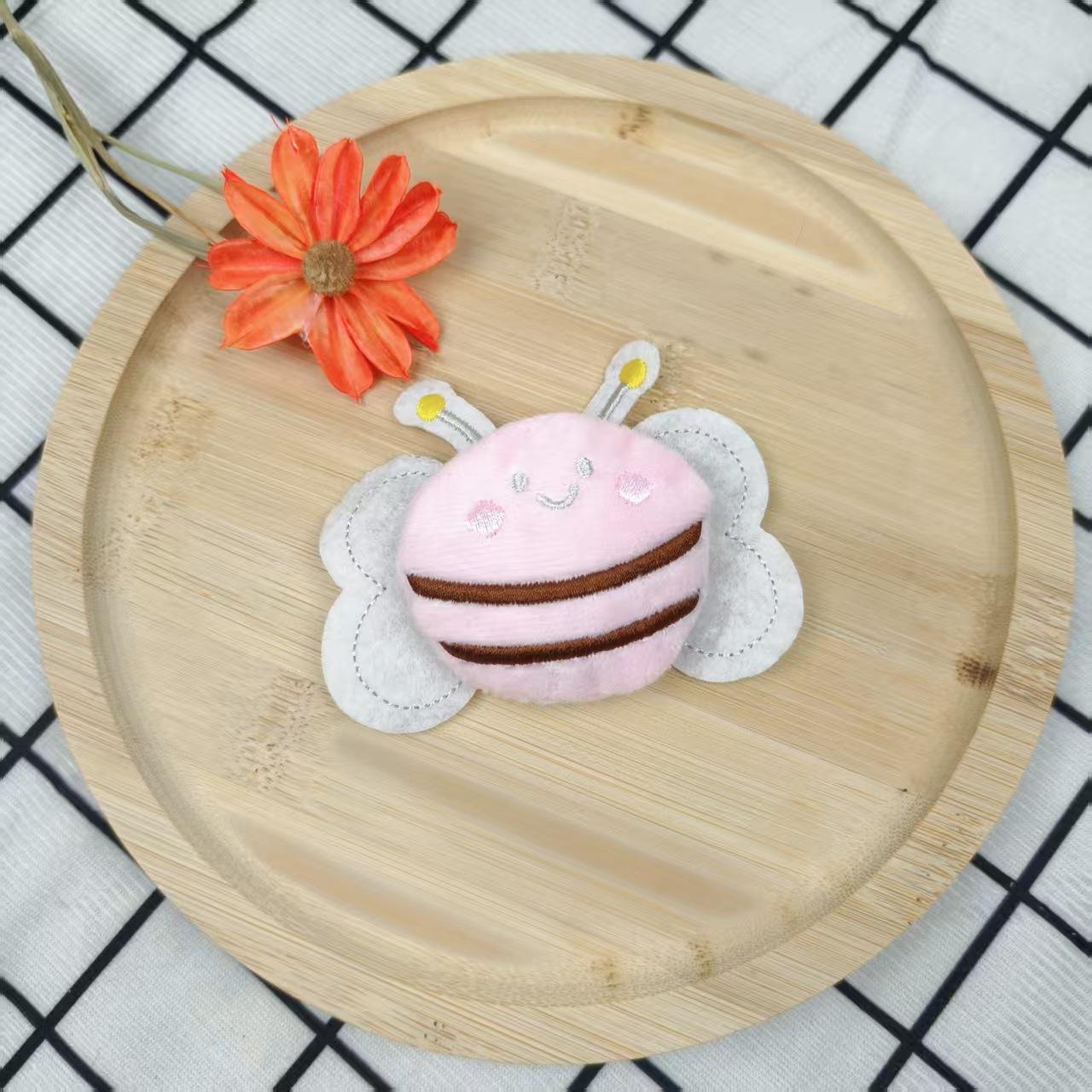 

New Cartoon Plush Brooch Cute Cotton Bee Decoration Clothing Bag Headdress Accessories Accessories