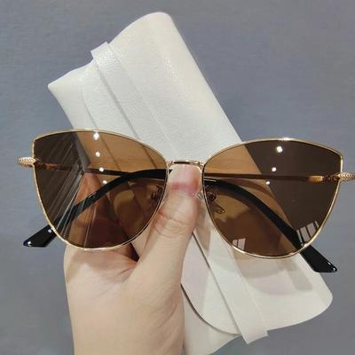Retro Travel Fashion Uv400 Popular Eyewear Trending Metal Small Vintage Sunglasses Cat Eye Sunglasses Ladies Driving Shades