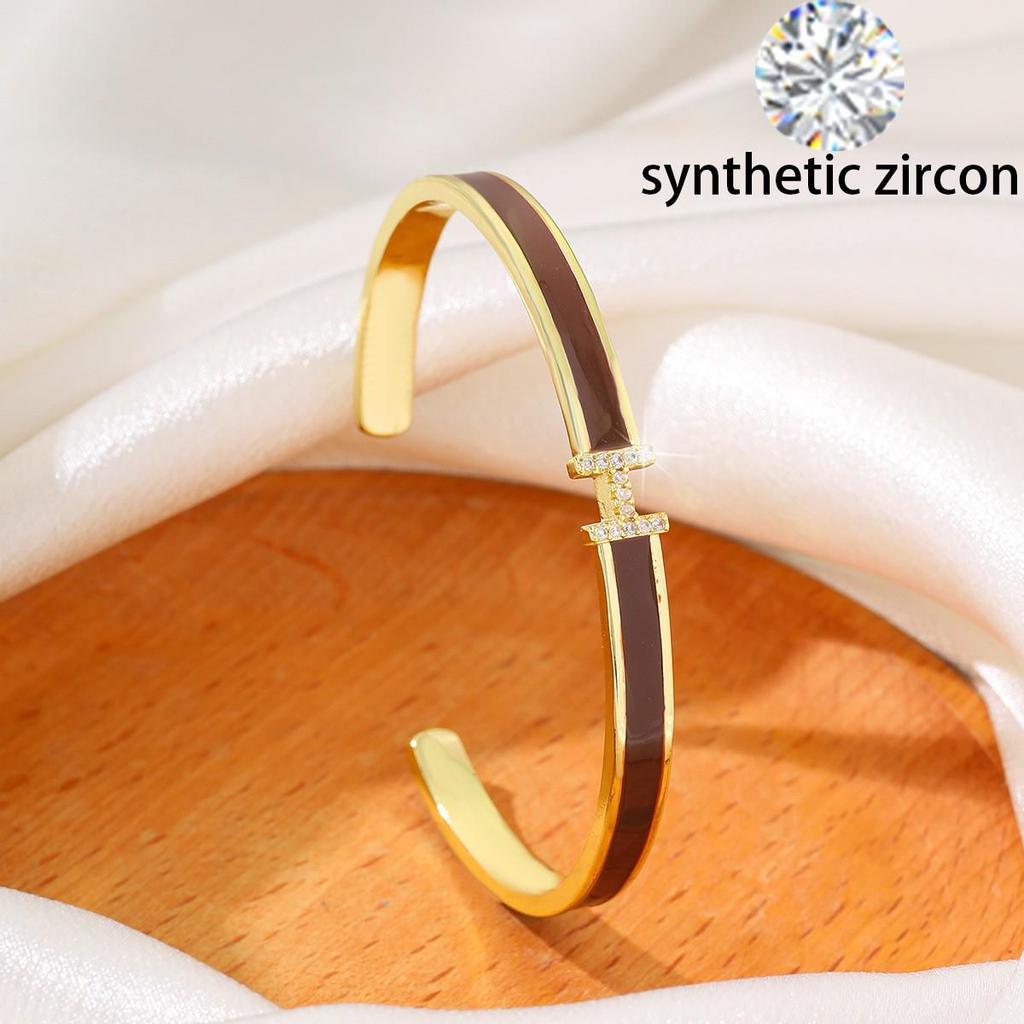 Zircon Letter Open Bangle: Luxury Commuting Bracelet, Exquisite Fashion Jewelry for Women, 2025 Edition.