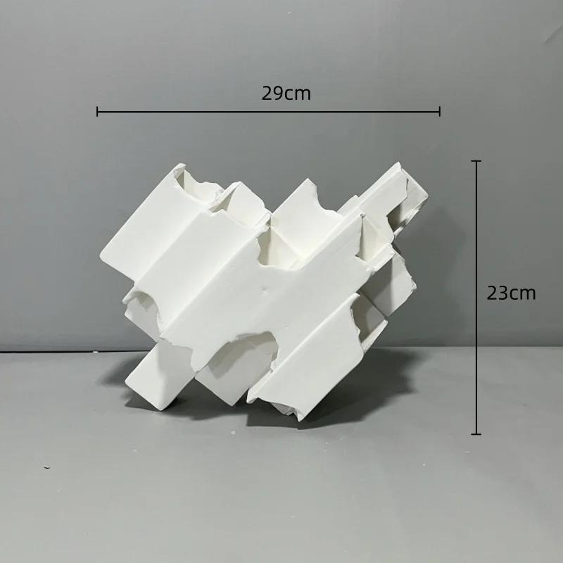 

Abstract Ceramic Sculpture Square Pipe Geometrically Irregular Flower Arrangement Decorative Figurines Home Decoration