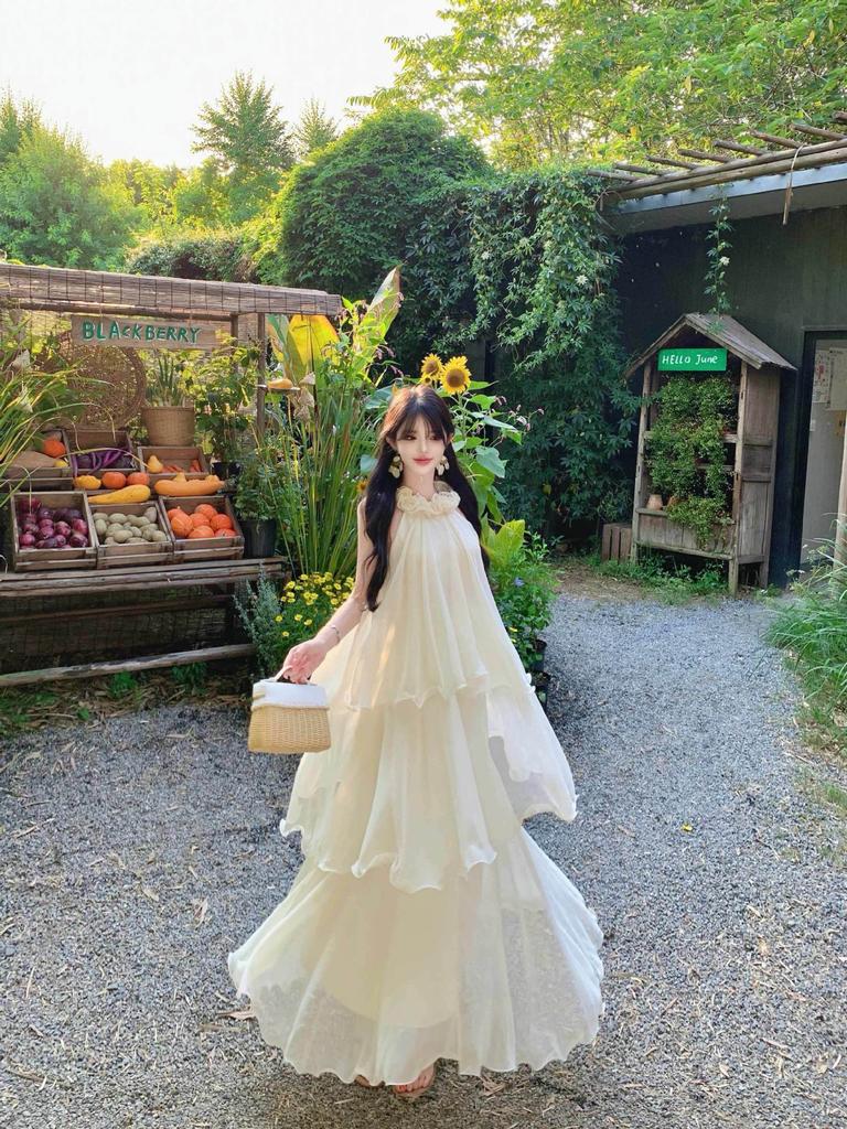 French photo super beautiful neck off-the-shoulder dress women's new seaside vacation sleeveless vest cake long dress summer