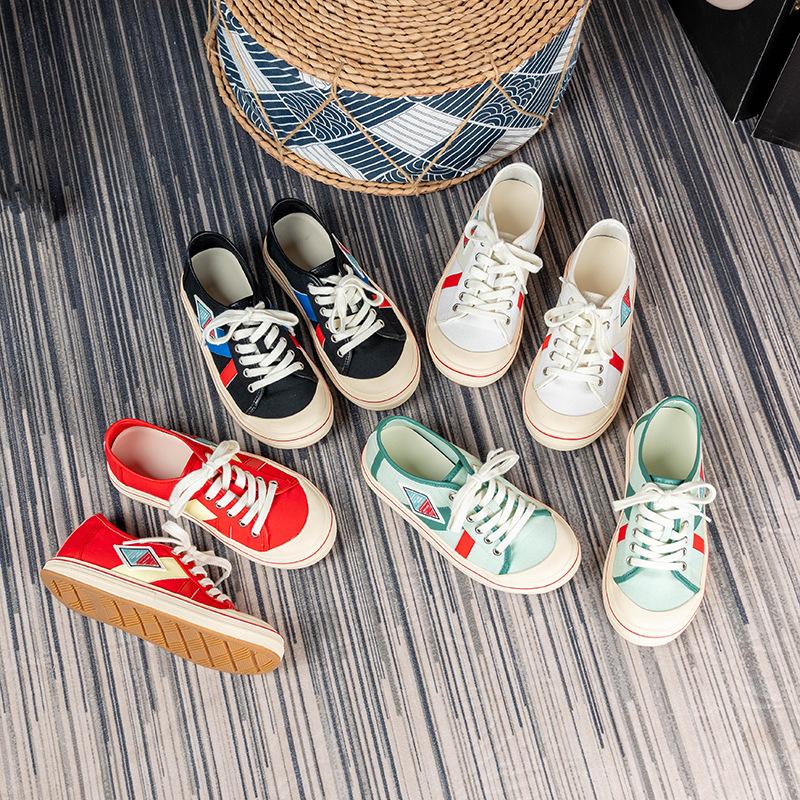 Retro Canvas Shoes Women's 2025 New Flat-bottomed Contrasting Color Splicing Casual Board Shoes Low-top Lace-up Breathable Little White Shoes
