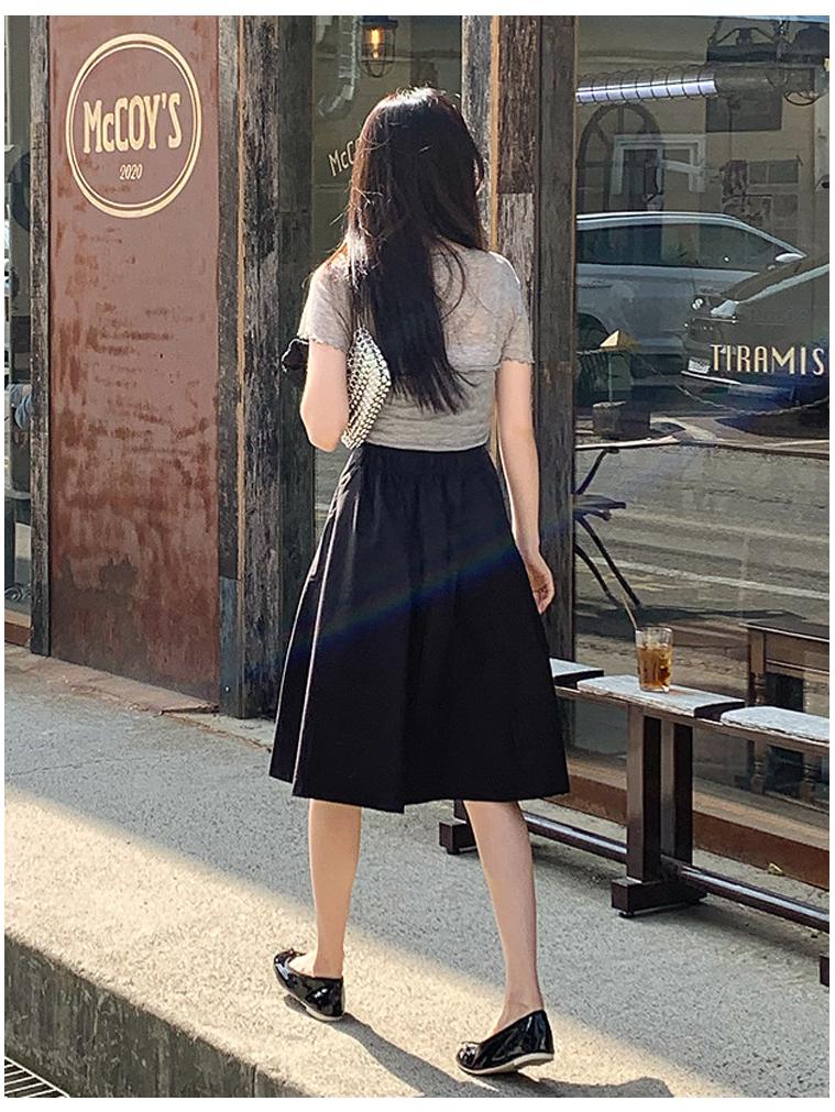 Black Pleated Midi Skirt: Women's A-line Casual Swing for Spring & Autumn - Petite Sizes Available