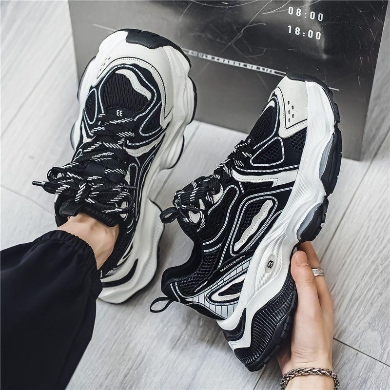 Fashion Mesh Upper White Running Men's Casual Sneakers Comfortable Outdoor Designer Summer Sale Korean Trend 2025 Wide Male Sports Shoes