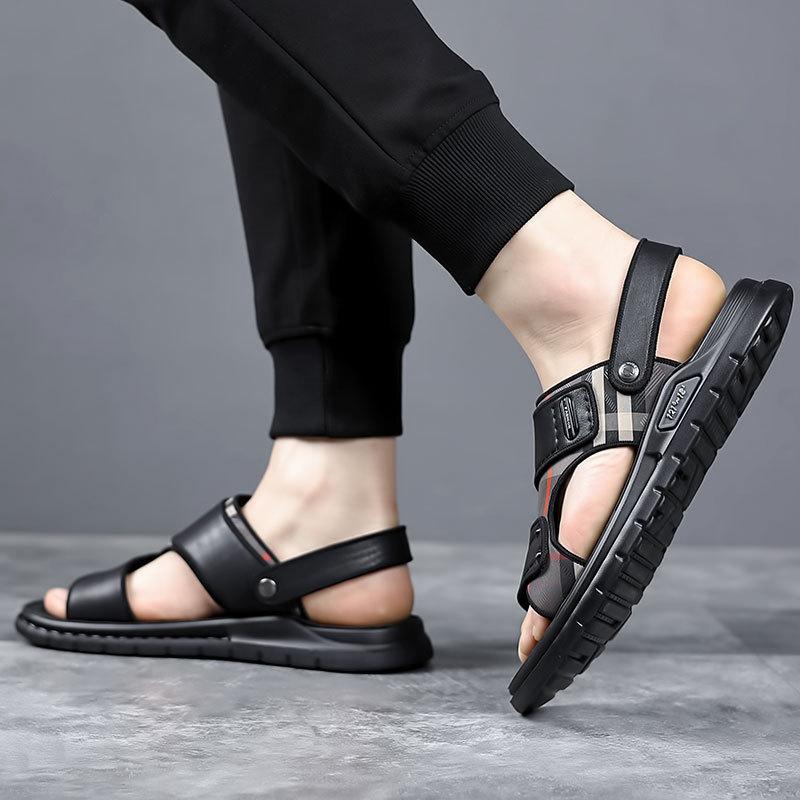 Men's sandals leather summer cowhide beach shoes 2025 new car wear non-slip dual-purpose dad men's sandals