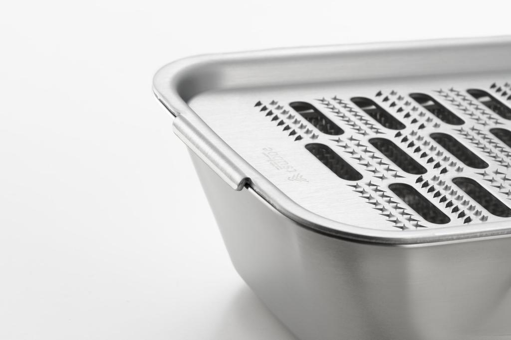 Tsuboe Premium Grater Box for Daikon Radish Made in -hako- Grater, Japan, Tsubame-Sanjo