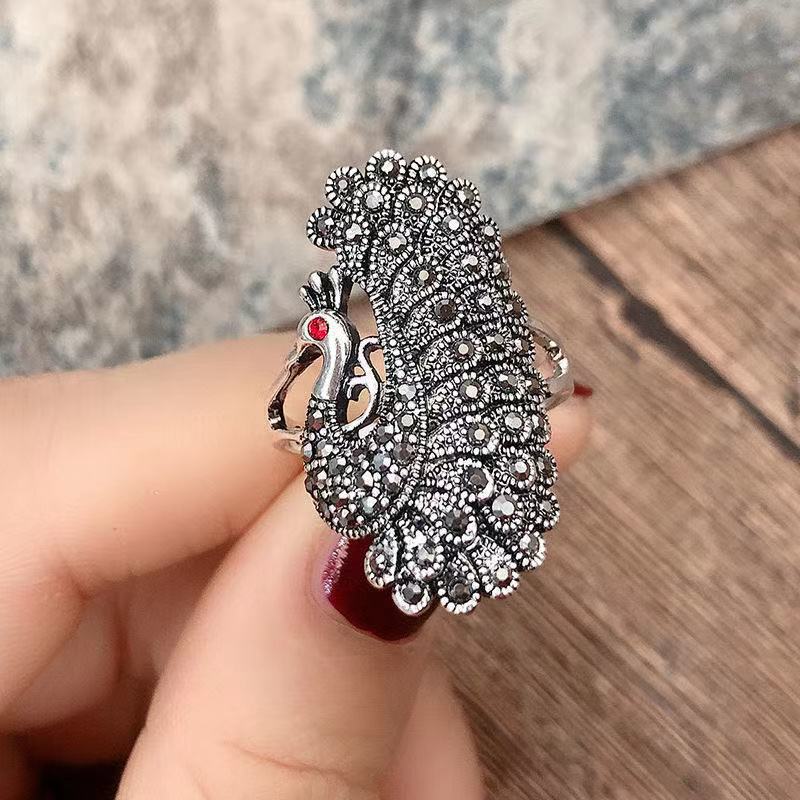 Fashionable Peacock Ring for Women, Japanese, Korean, Cool, European and American Open Index Finger,