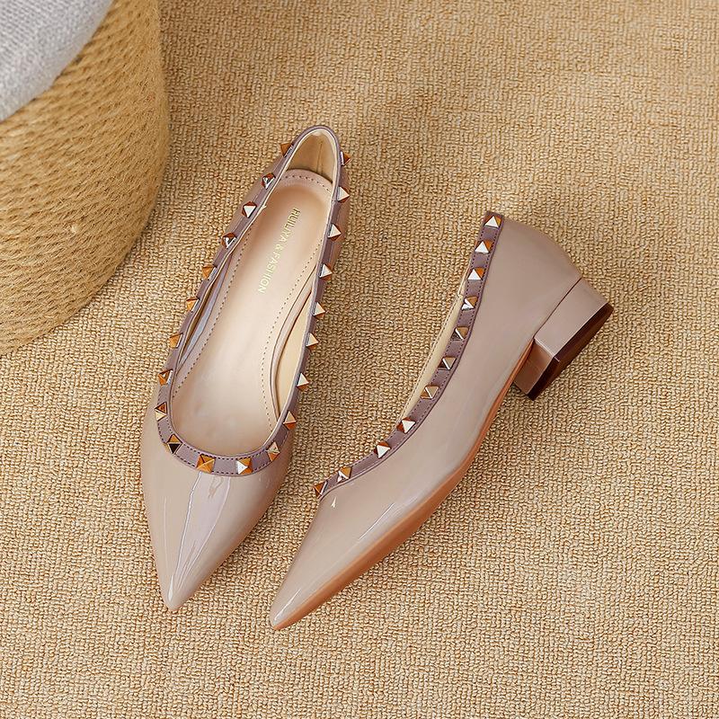 

Y3318-2 sexy versatile comfortable not tired feet single shoes 2025 new autumn pointed rivets shallow lazy shoes 40 розовый