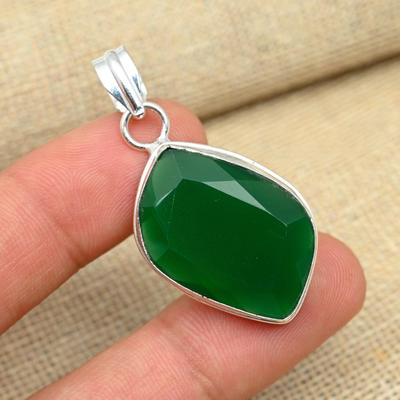 Green Onyx Handmade 925 Solid Sterling Silver Jewelry Lovely Gemstone Pendant
