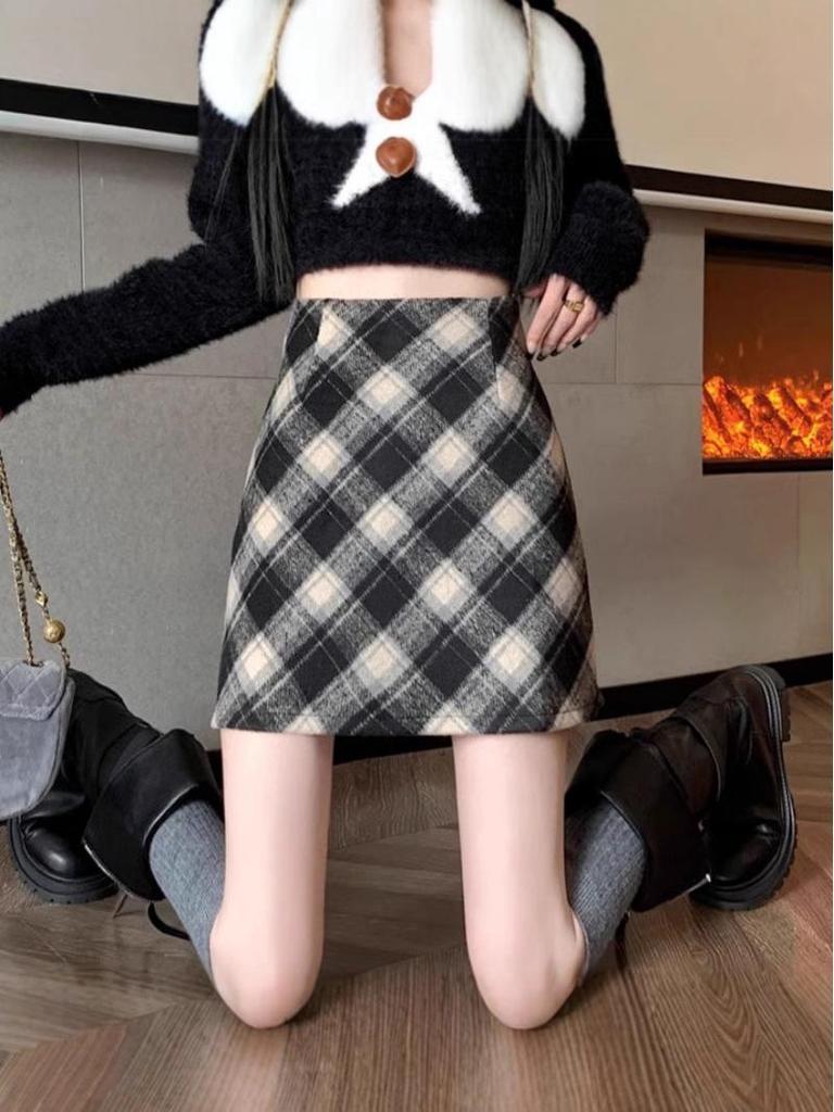 Women's Retro Red Plaid Wool Skirt - High-Waisted A-Line for Autumn/Winter 2024, Anti-Exposure