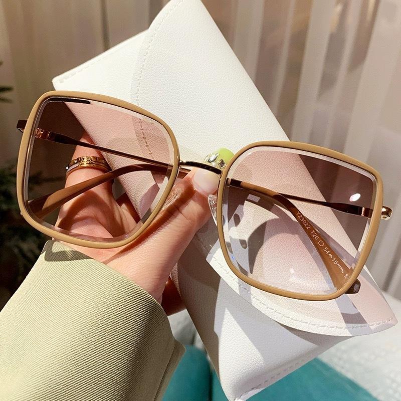Gradually Change Tea Fashion Sunglasses Women'S Wind With The Same Gradual Change Color Sunglasses