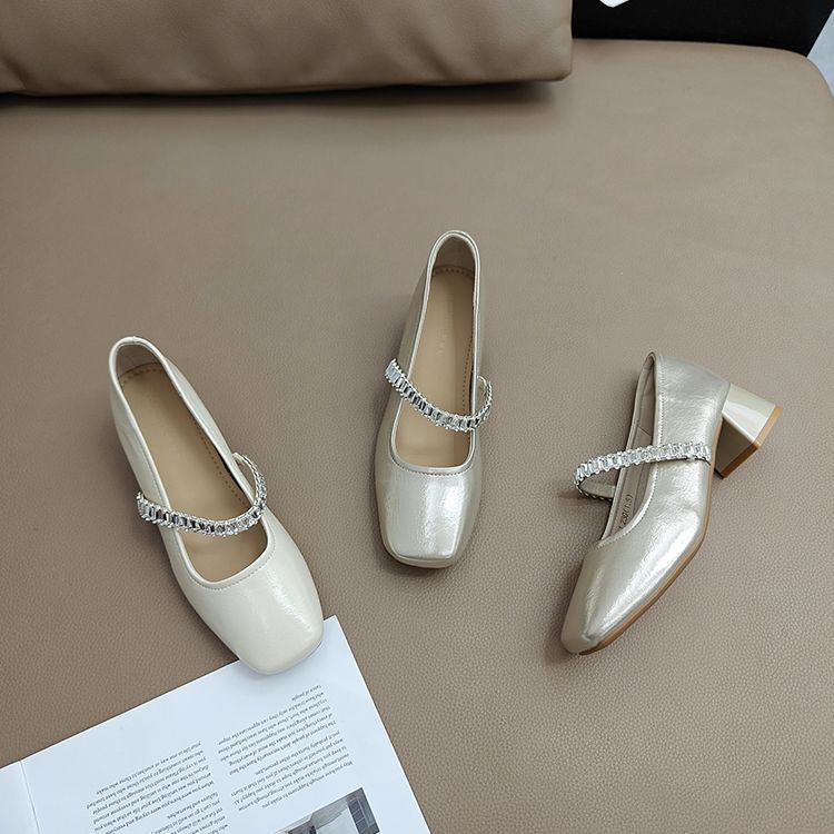 French Temperament Rhinestone Mary Jane Single Shoes Girl 2025 Summer Square Head Retro Thick Heel Elegant Fairy Style with Skirt