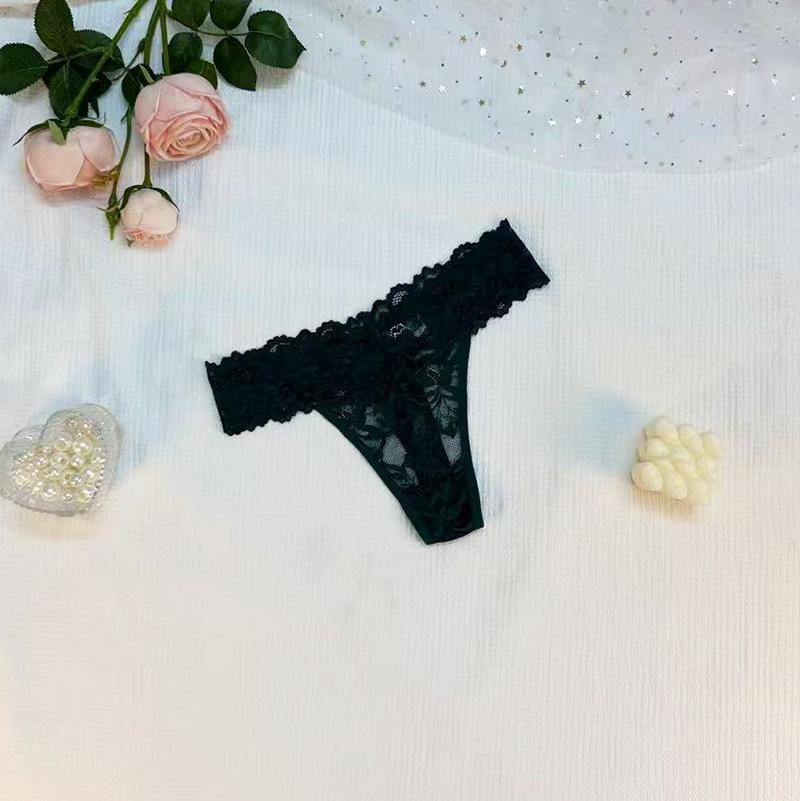 Large Size Women Spring and Summer New Sexy Lace Transparent Thong Underwear