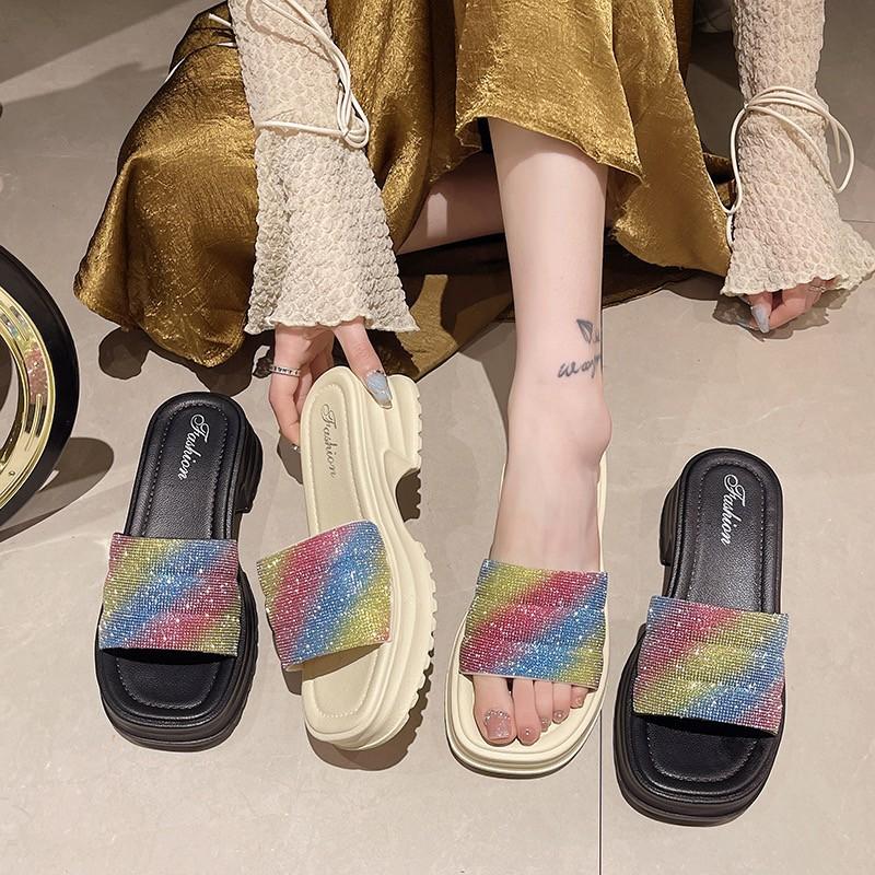 Fashionable Design Style Slippers 2024 Summer New Thick Soled Height Increase Luxury Versatile Sandals for External Wear Shoes
