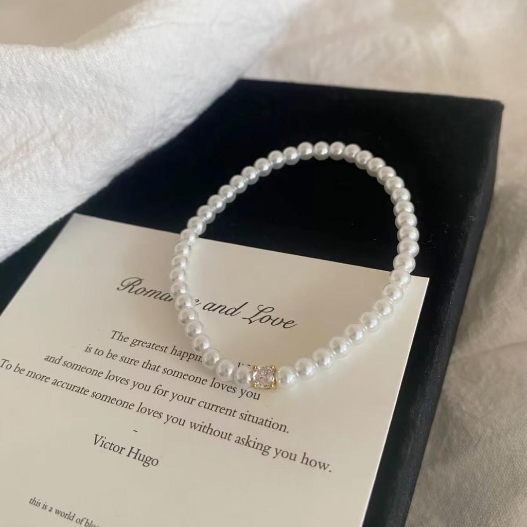 Exquisite French Zircon Pearl Bracelet for Women - Luxurious, Simple, Fashionable, and Versatile Design