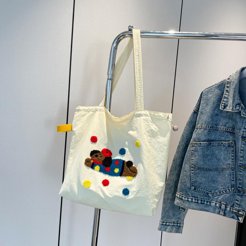 

Foreign style niche trend single shoulder casual and beautiful autumn new bag women s Korean version foreign simple large-capacity tote bag