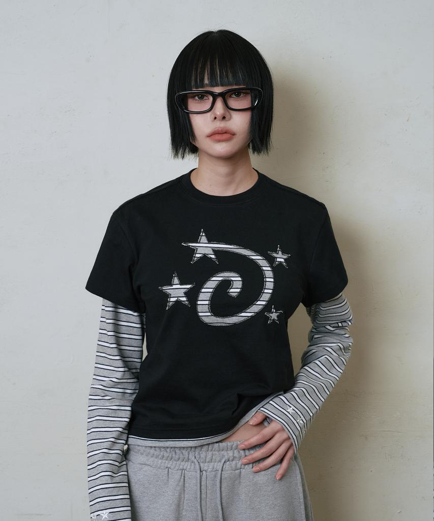 Lujeoseukeulleob Star Logo Applique Long Sleeve T-Shirt Black