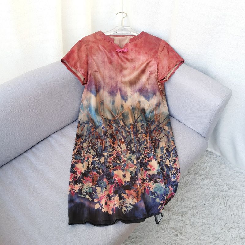 

Middle-Aged Ladieswear Dress Silk Mulberry Silk Elegant Noble plus Size Western Style Middle-Aged and Elderly Women s Clothing Summer Flower color XL