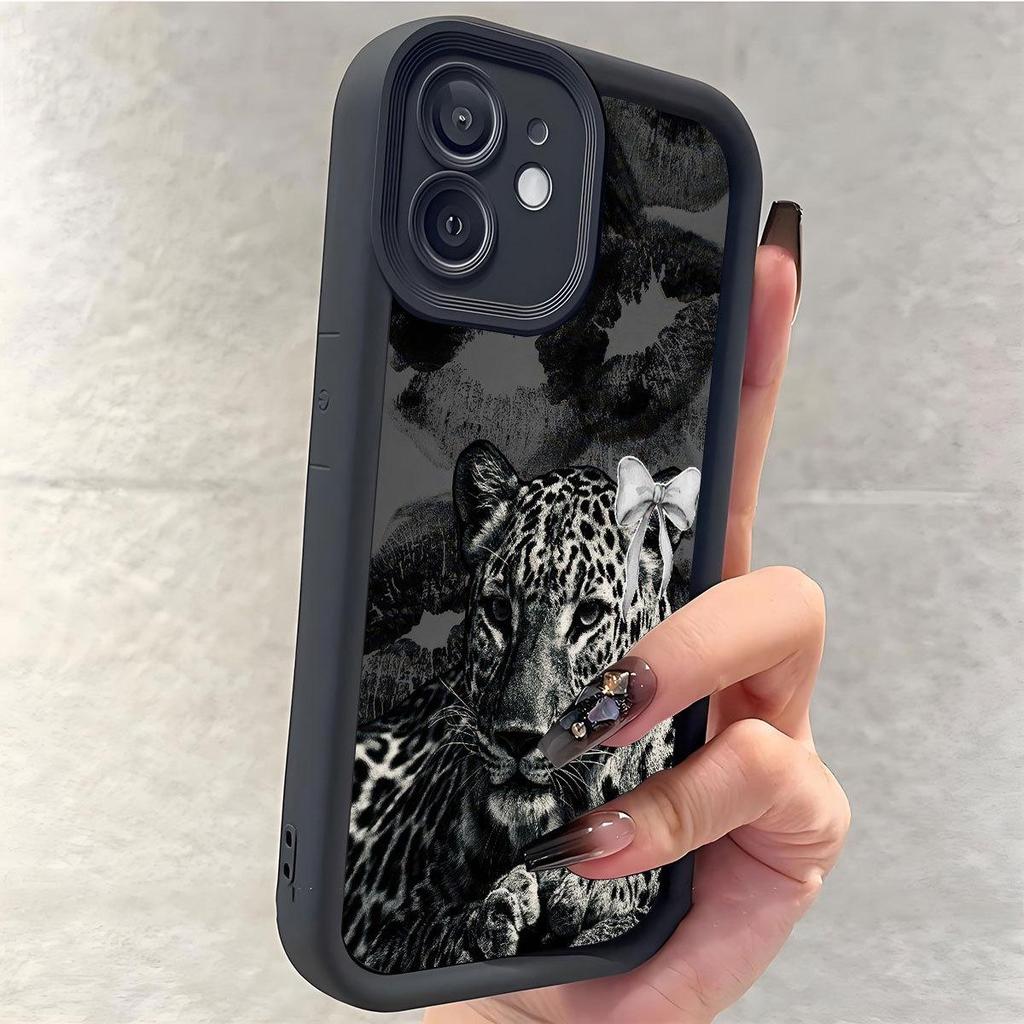 Ochranné pouzdro Cheetah Groove Black pro iPhone 15/16/17 Pro Max