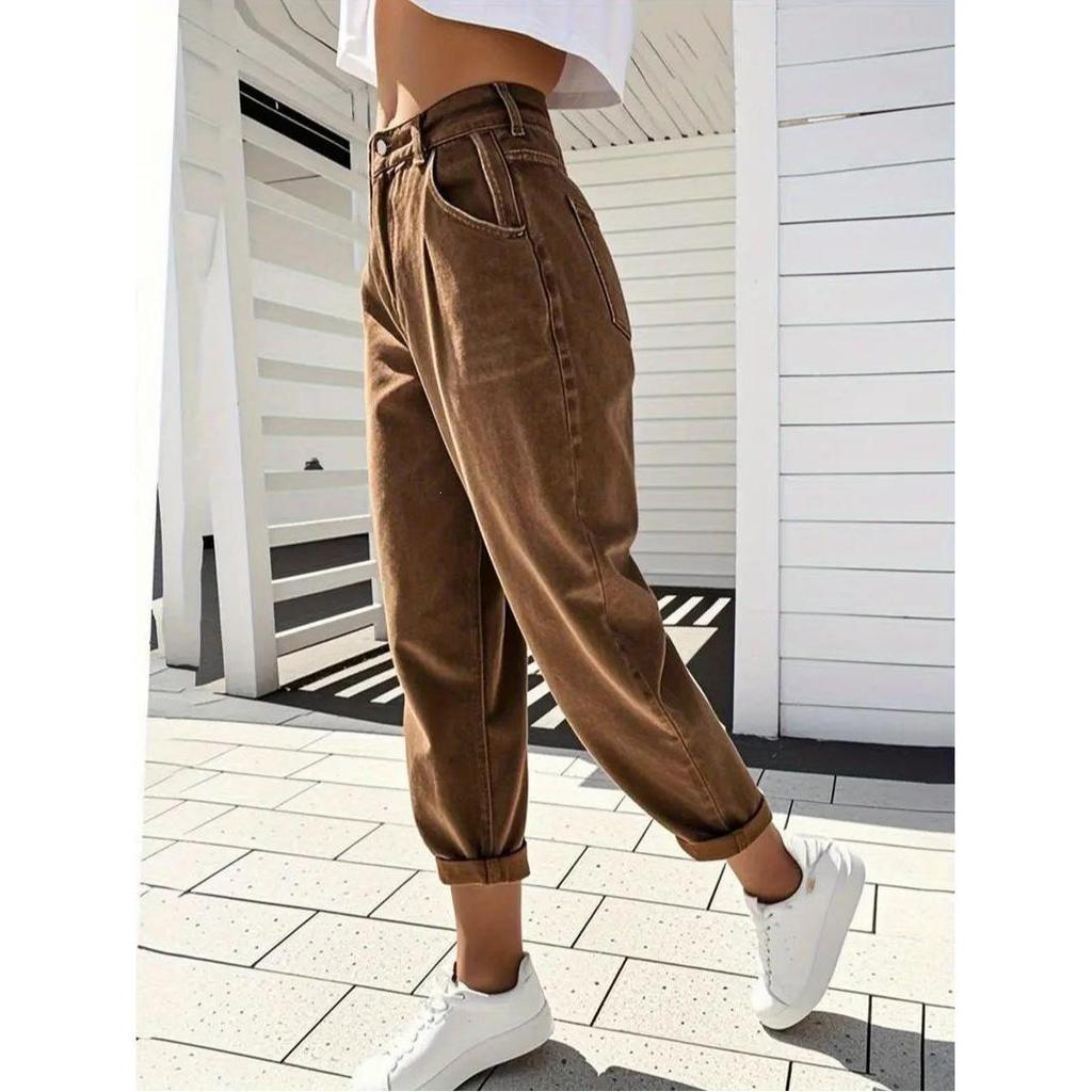 High-Waisted Tapered Stretch Jeans with Slanted Pockets