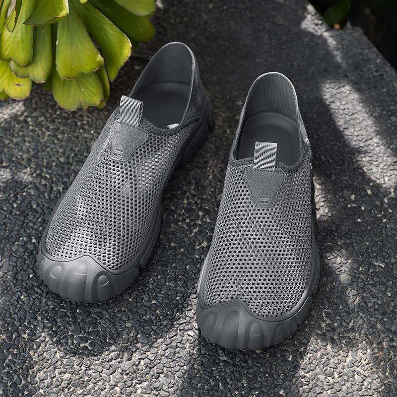 Men's Breathable Casual Sneakers Hole Shoes Outdoor Casual Sandals Hiking Shoes Summer