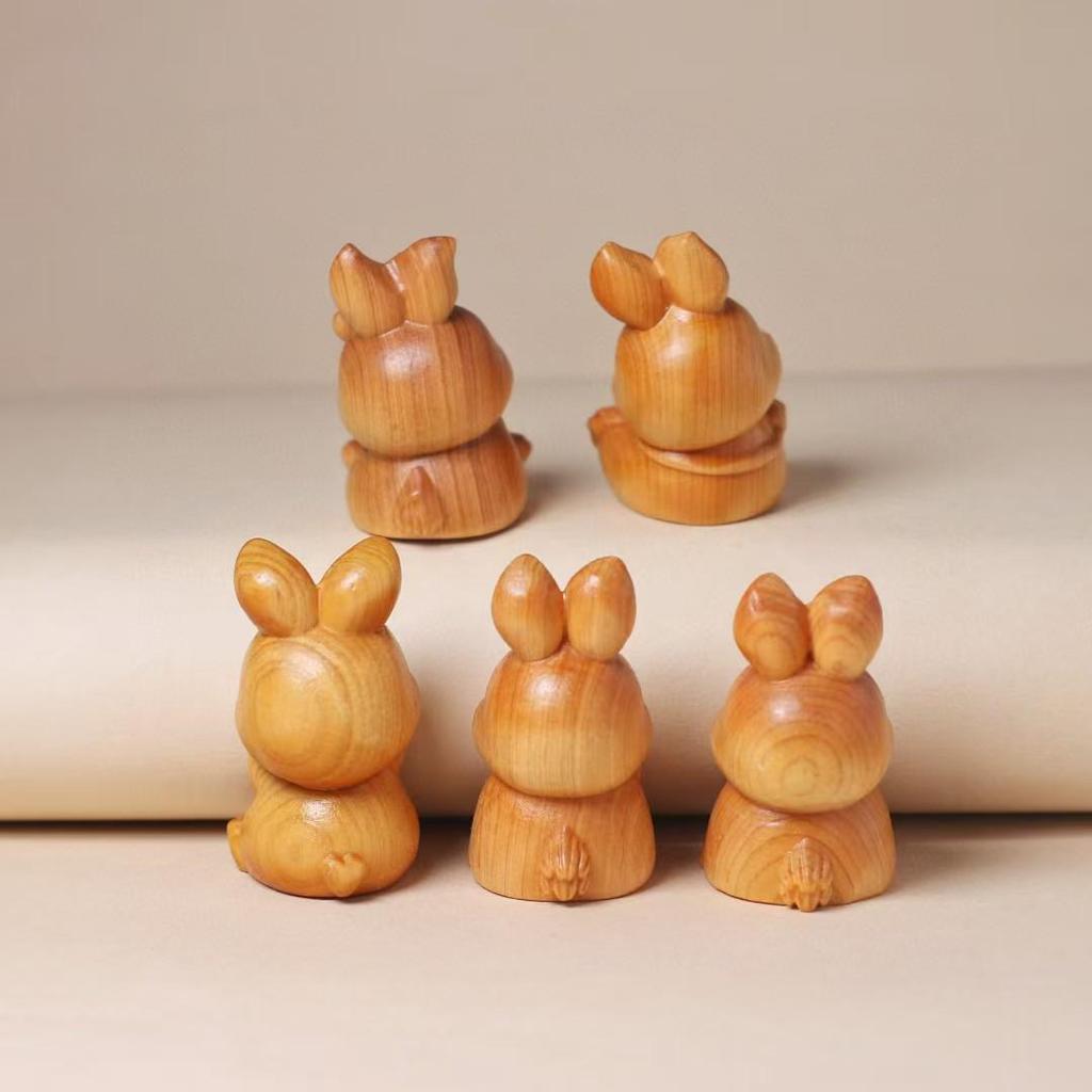 Taihang Cliff Cypress Rabbit Handheld Carving: Exquisite Cultural Ornament & Play Handicraft
