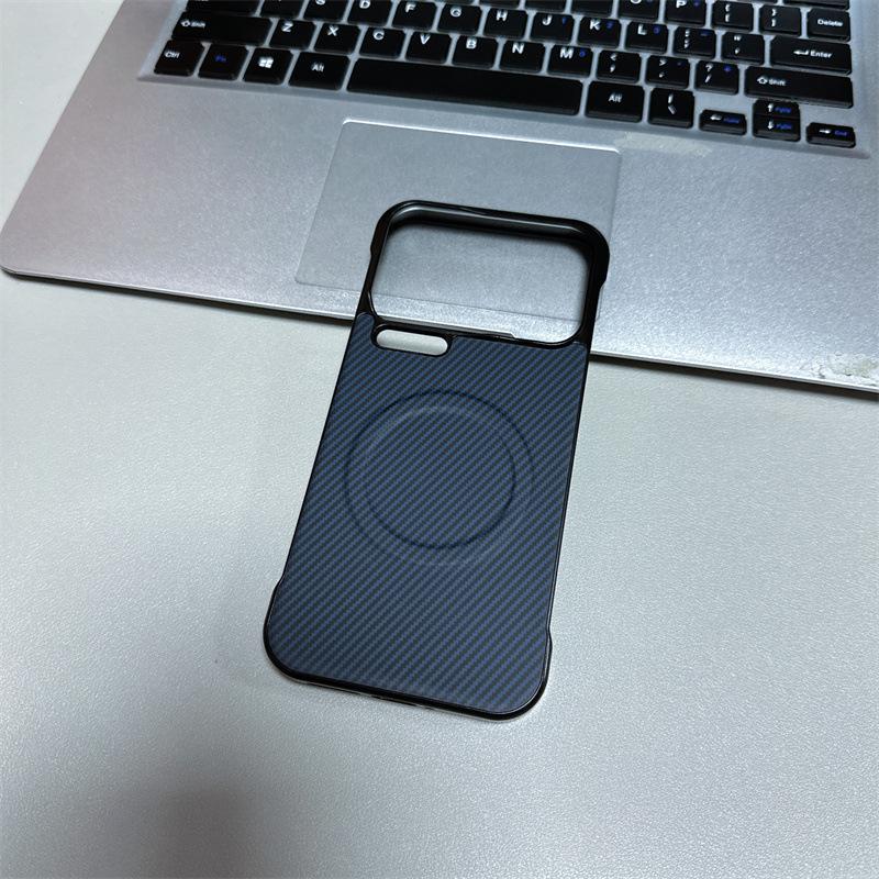 Applicable to Xiaomi 17ProMax carbon fiber pattern sticker borderless mobile phone case Xiaomi 15 magnetic POCOX7Pro case