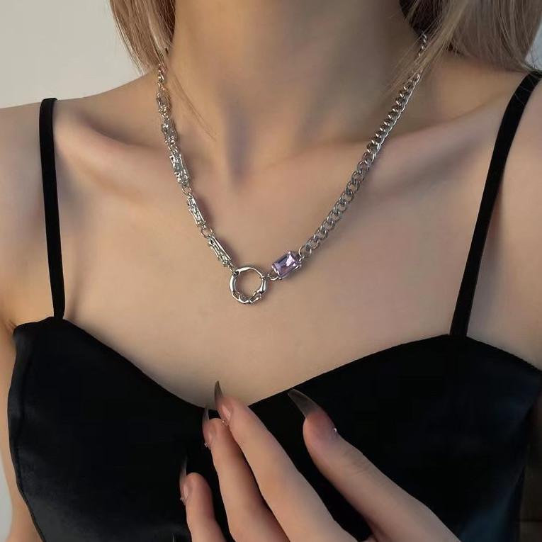 

Irregular ring zircon couple necklace female cold wind niche hip hop neutral wind titanium steel collarbone chain male