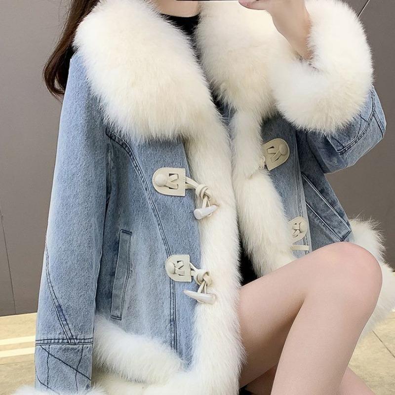 

Зимнее новое модное короткое джинсовое пальто-пирог с меховым воротником, женский дизайн, мех интегрированный мех S (80-47.5 kg recommended)