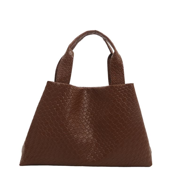 

Текстурований кошик для овочів. Портативна жіноча сумка великої місткості, нова модна одноколірна плетена сумка-відро 2024 року. коричневий