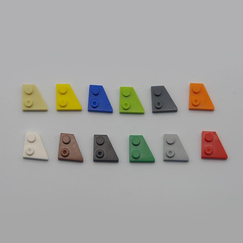 Cross-border MOC Building Blocks - Compatible with High 24299 Small Parts, 2*2 Wedge Plate 24307 Red