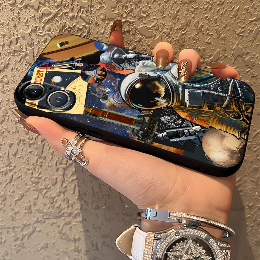 Cool Astronaut Case for Apple iPhone 17 Pro Max XR XS MAX 13 12 15 Pro 7 8 11 16 Air 14 Funda Phone Cover