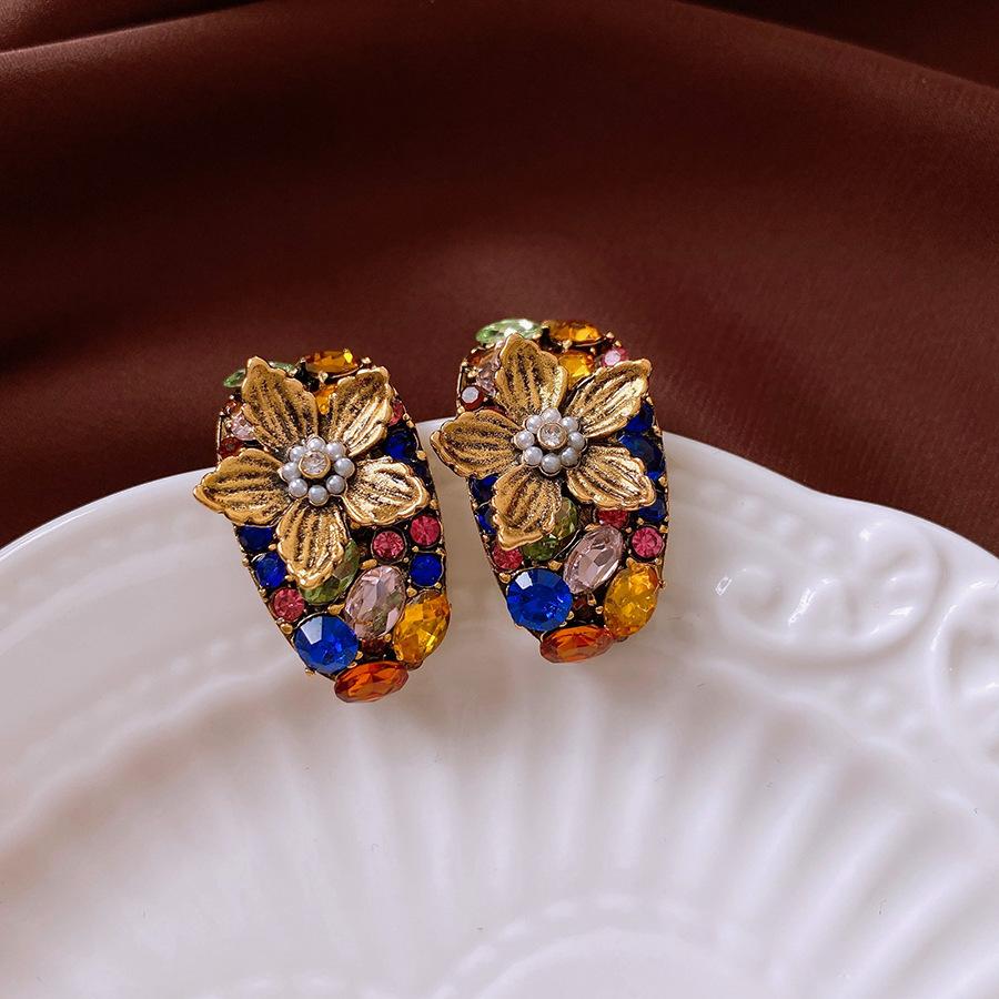 Medieval Vintage Dripping Oil Flower Earrings Retro Niche High-end Earrings Light Luxury Versatile Temperament Earrings Women