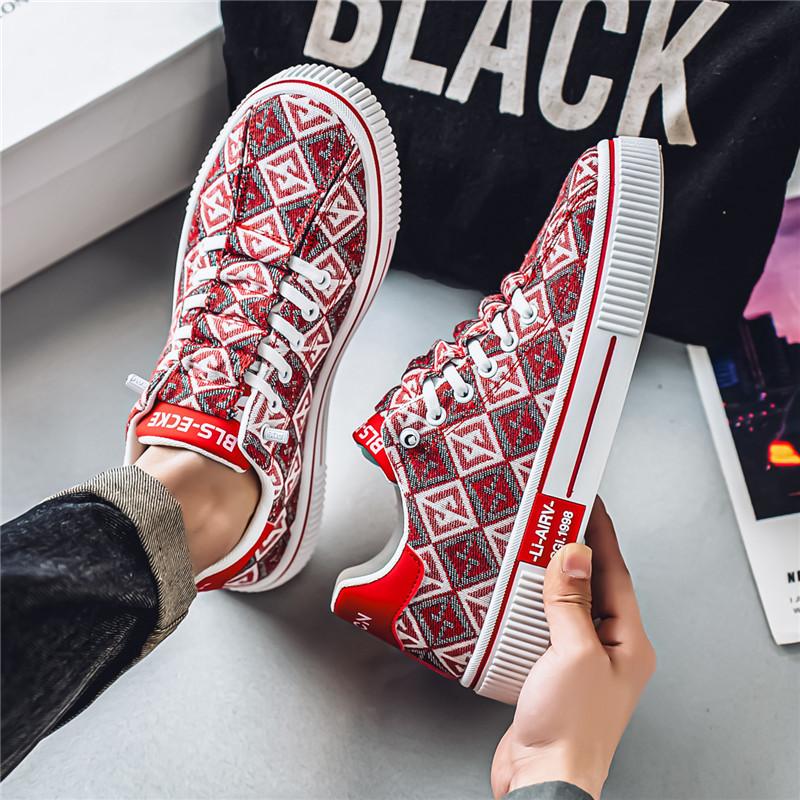 

Student shoes summer new breathable canvas shoes no lace-up cover one pedal fashion outdoor walking casual men s shoes 44