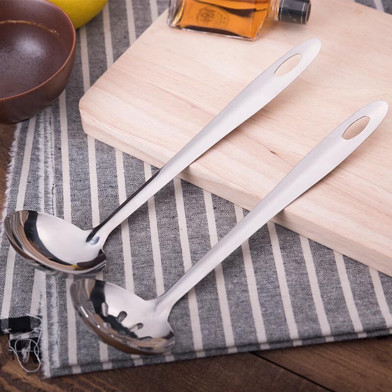 Zhi Shi Stainless Steel Kitchen Ladle