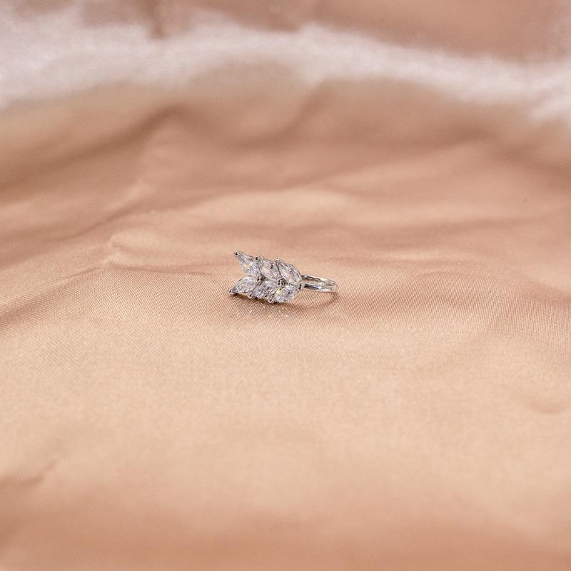 Perforated U-shaped Nose Clip Retro and Cold Style Bow Accessory Moon Octagonal Star Diamond-encrusted Nose Decoration