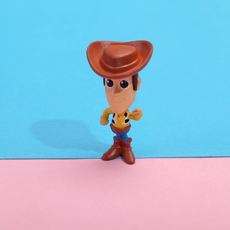 

Handmade Creative Anime Figure: DIY Shoes, Clothing Accessories, Bags, Keychains, Car Charms, Buzz, Hugging Dinosaur, Horse OPP bag packaging