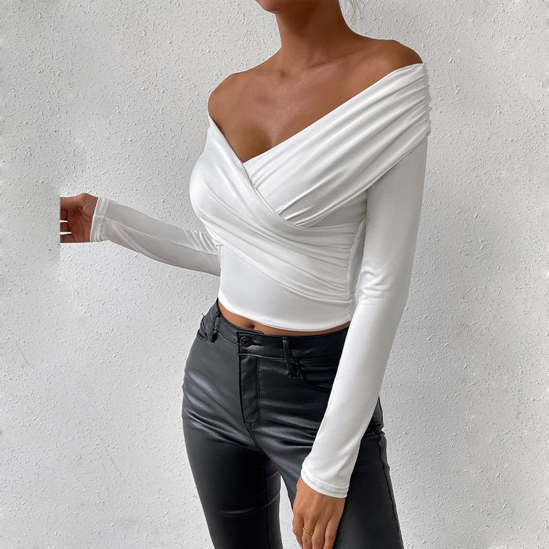 Damska seksowna bluzka z głębokim dekoltem w serek, długimi rękawami, plisami i odkrytymi ramionami