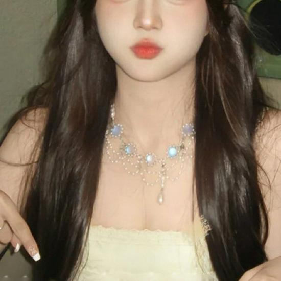 Korean Sweet Geometric Rhinestone and Pearl Water Drop Necklace - High-End, Light Luxury Clavicle Chain, Exquisite Fashion Jewelry