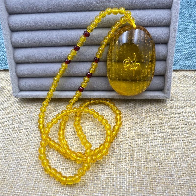Inner Carved Heart Sutra Thousand Hand Guanyin Golden Amber Intaglio Pendant Necklace  Jewelry Mother'S Day Gift