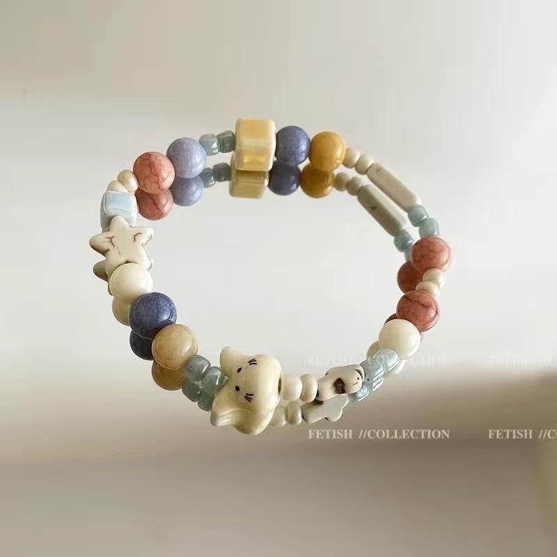 Trendy Cat Bracelet: Sweet & Cool Sandalwood Jewelry for Women