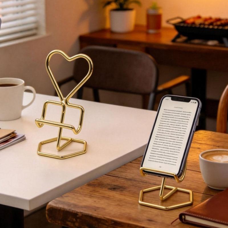 Support de téléphone en métal en forme de cœur Mode Support pour téléphone portable de bureau Support paresseux Organisateur Pour bureau Chambre à coucher Regarder des vidéos Décor