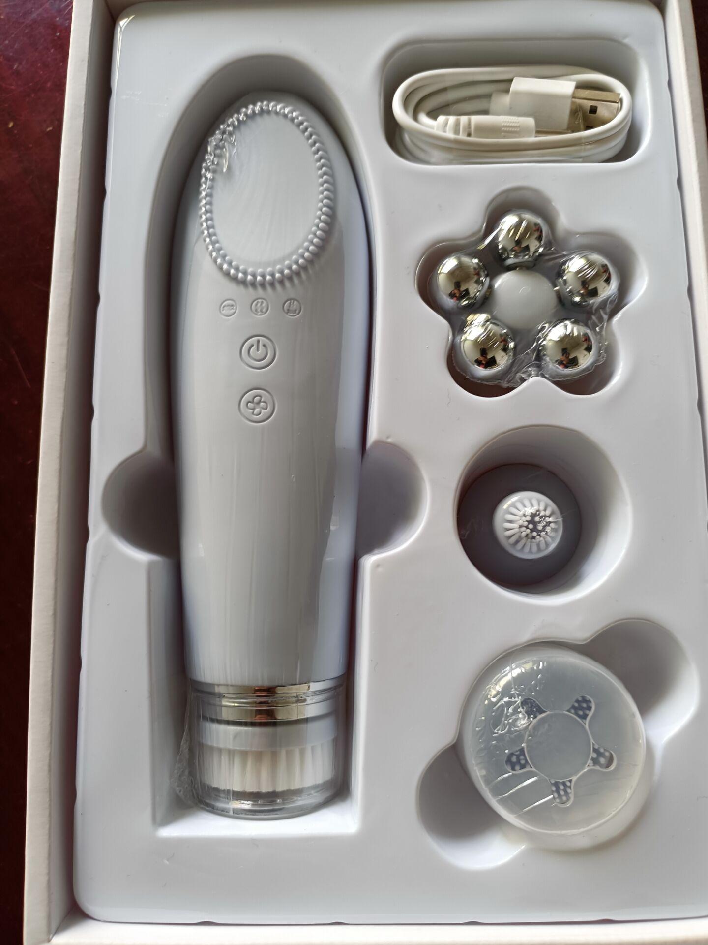 Multifunctional 4 in 1 Electric Face Massage Device Silicone Deep Cleansing Facial Brush Built-In Battery белый