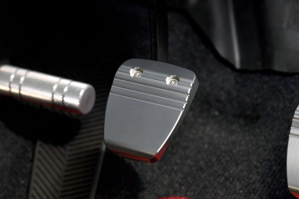NEOPLOT Brake Pedal NEO for MT Vehicles Silver NP72370 (Swift Sport/Alto/Alto Works/Jimny/Sierra/Nomad)
