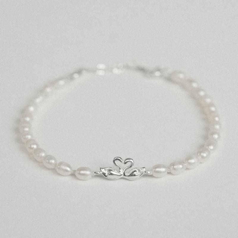 

Baked Alaska [SILVER] Kissing Swan Pearl Bracelet SILVER OS