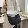 IELGY Large Capacity Commuter Work Cloth Bag Fashion Nylon Dumpling Bag Crossbody Korean Version