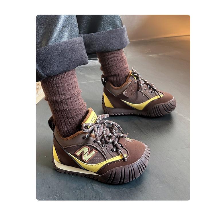 2025 Winter Kids' Sports Shoes: Versatile Boys' Casual with Velvet, Girls' Thin Velvet German Trainers