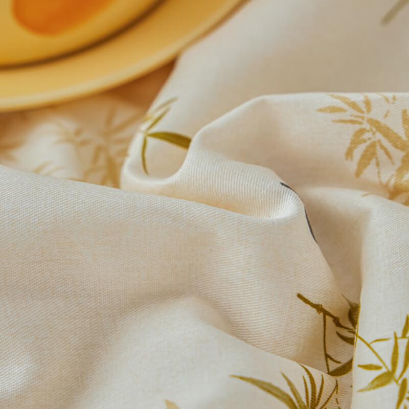 Yalu Kung Fu Bear 100% Cotton Lightweight Quilt