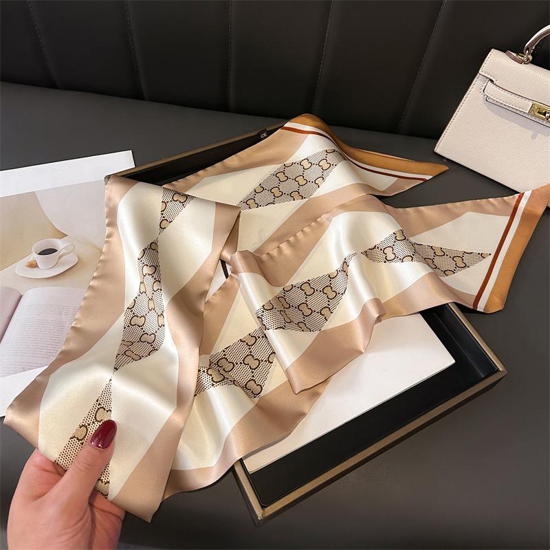 

Простой клетчатый двухслойный шарф, Модный декоративный шелковый шарф, Темперамент для поездок на работу, Диагональный шарф на весну и лето, Универсальный 147x14cm