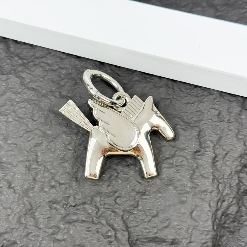 Exquisite Alloy Horse Keychain Pendant For Ladies  Pegasus Bag Lock Ornaments Creative Bag Decoration Accessories Gifts